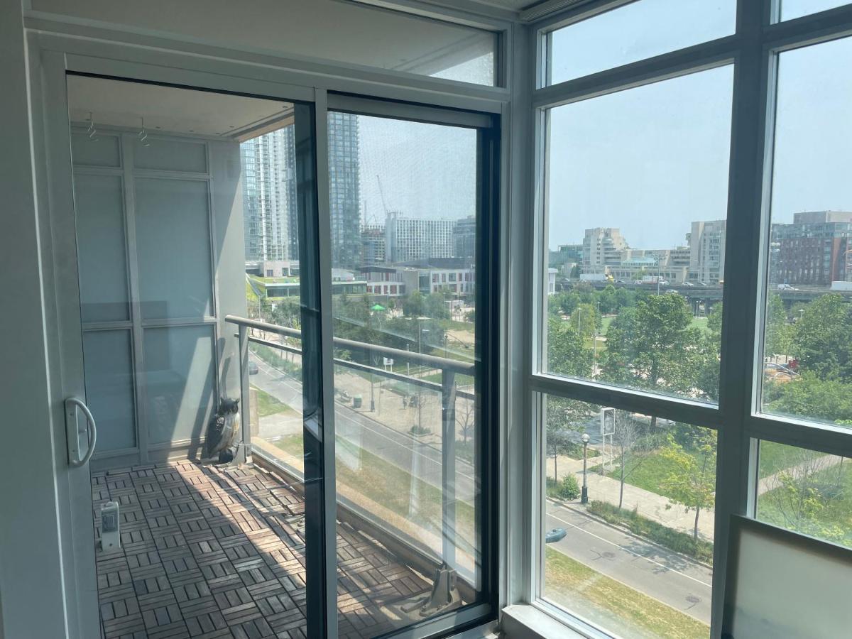 Three Br Condo Step To Cn Tower Rogers Center With Free Parking Toronto Ngoại thất bức ảnh