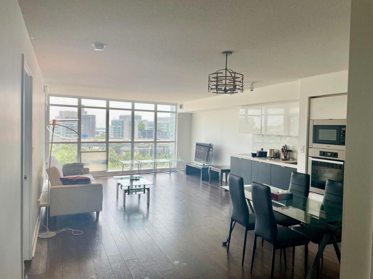 Three Br Condo Step To Cn Tower Rogers Center With Free Parking Toronto Ngoại thất bức ảnh