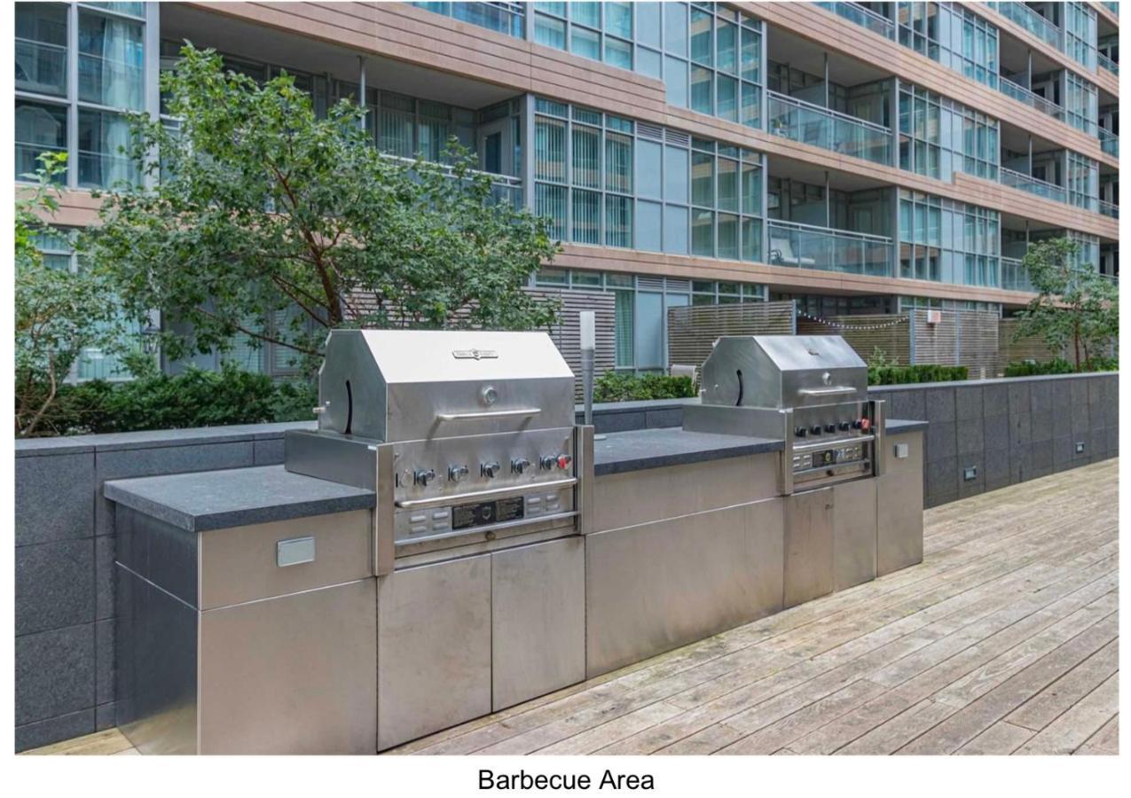 Three Br Condo Step To Cn Tower Rogers Center With Free Parking Toronto Ngoại thất bức ảnh