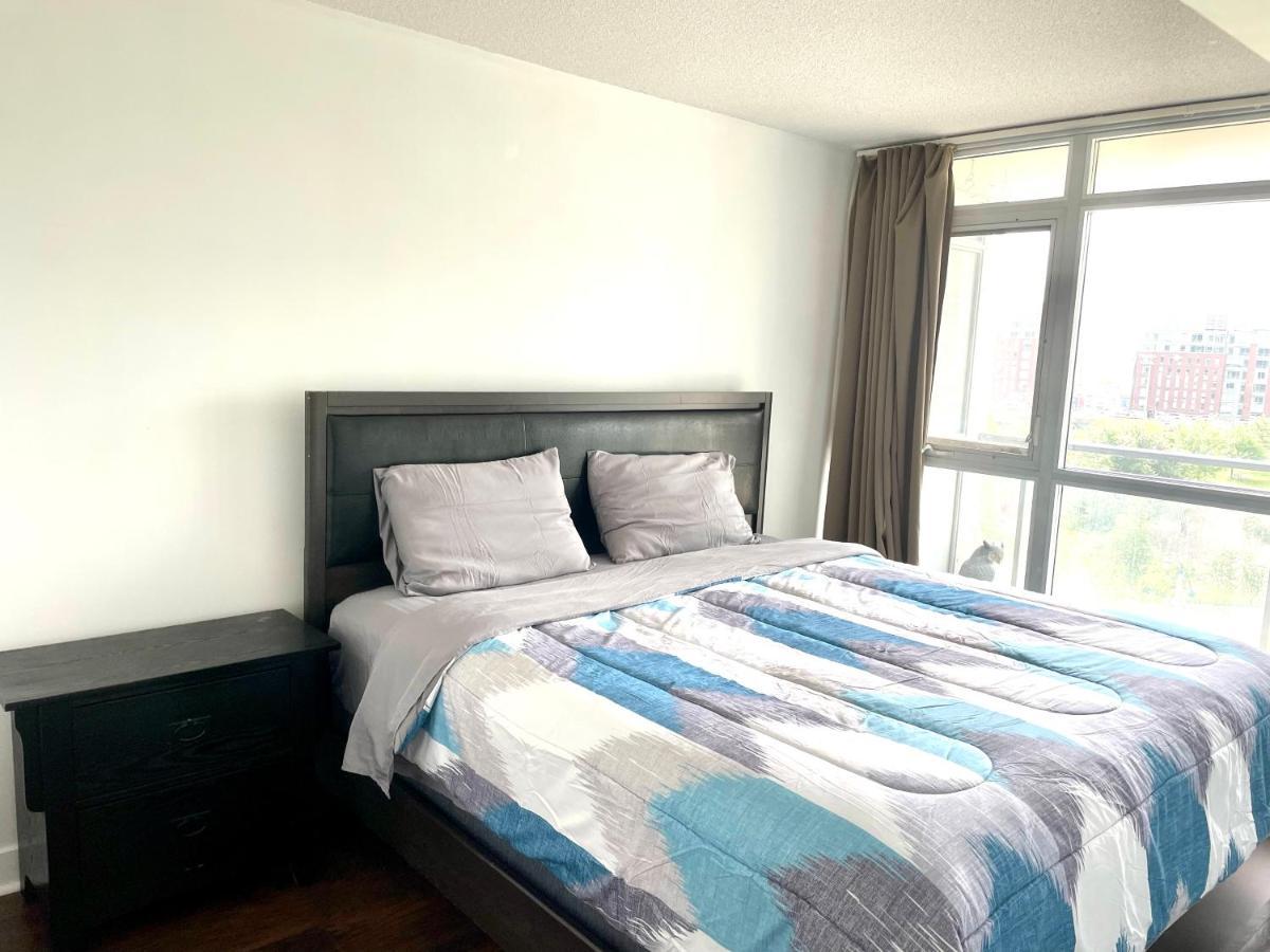 Three Br Condo Step To Cn Tower Rogers Center With Free Parking Toronto Ngoại thất bức ảnh